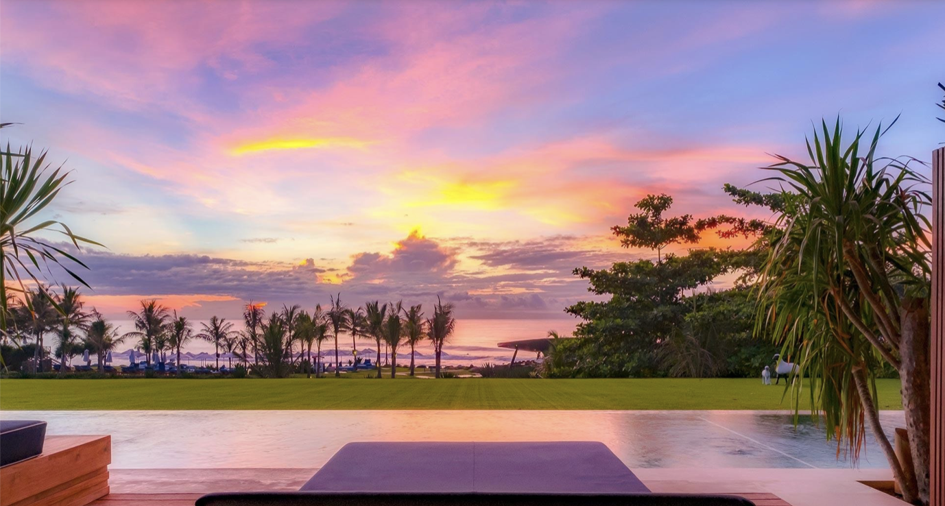 Beachfront Suite